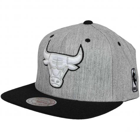 Mitchell & Ness Snapback Cap Flat Peak Chicago Bulls grau/schwarz 