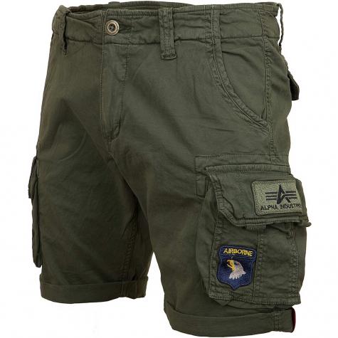 Alpha Industries Shorts Crew Patch oliv 