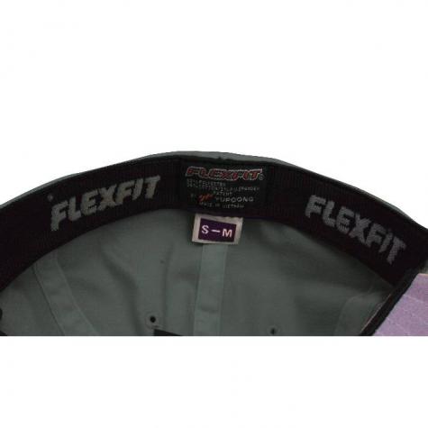 Yupoong Flexfit Basecap silber 