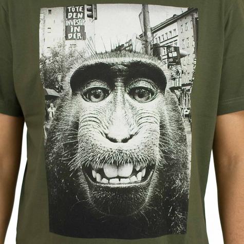 Iriedaily T-Shirt Monkey Takeover oliv 