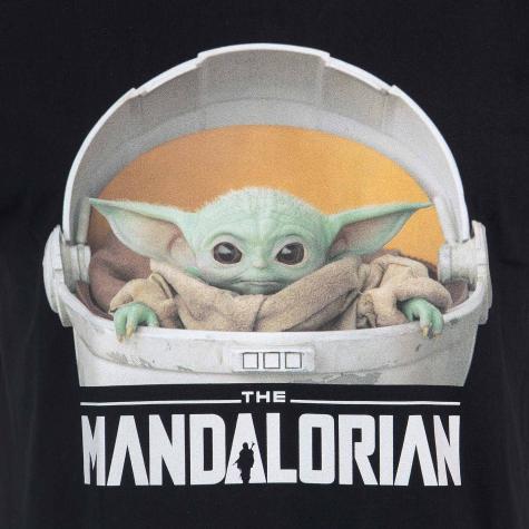 Merchcode T-Shirt Baby Yoda Mandalorian Logo schwarz 