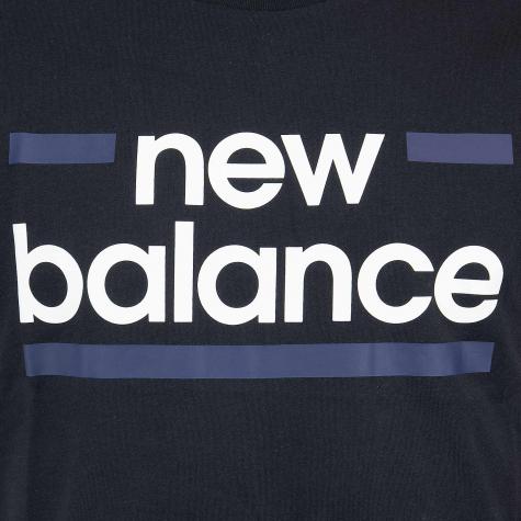 New Balance T-Shirt Classic Graphic schwarz 