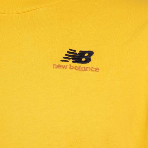 New Balance Essential Embroidered T-Shirt gelb 
