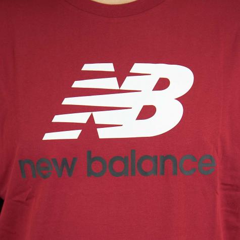 New Balance T-Shirt Essentials Stacked rot 