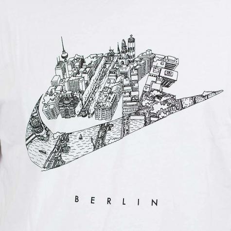 Nike T-Shirt Cityscape Berlin weiß