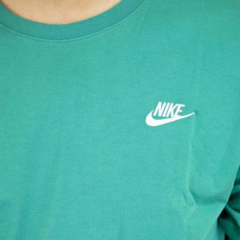 Nike T-Shirt Embroidered Futura grün/weiß