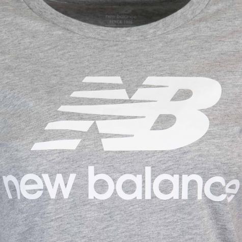 New Balance Essentials Stacked Logo Women T-Shirt grau 