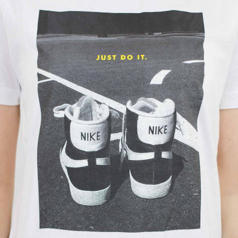 Nike Damen T-Shirt Footwear weiß 