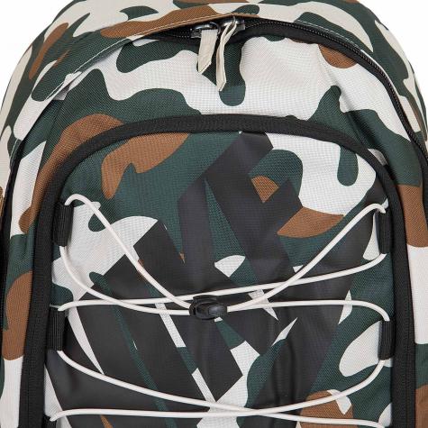Nike Rucksack Hayward 2.0 camouflage sand 