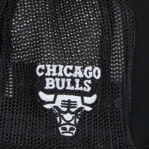 Mitchell & Ness Trucker Cap HWC N&N Chicago Bulls Pippen schwarz 