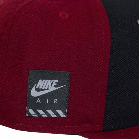 Nike Snapback Cap True Multi-Logo weinrot/schwarz 