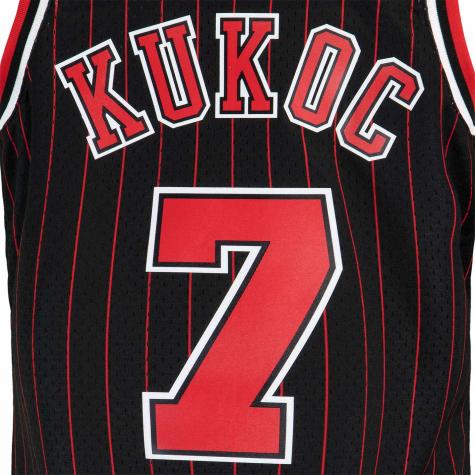 Mitchell & Ness NBA Swingman Toni Kukoc Chicago Bulls 95/96 Trikot schwarz 