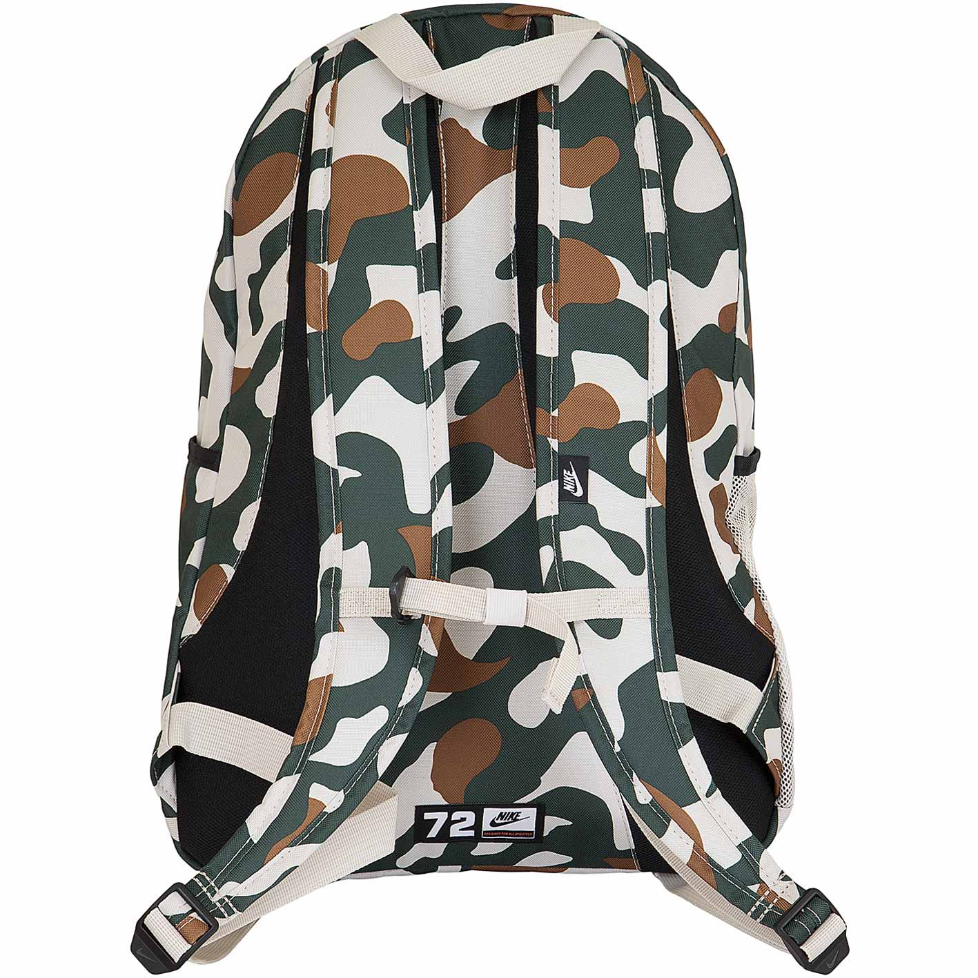 Nike Rucksack Hayward 2.0 camouflage sand hier bestellen!