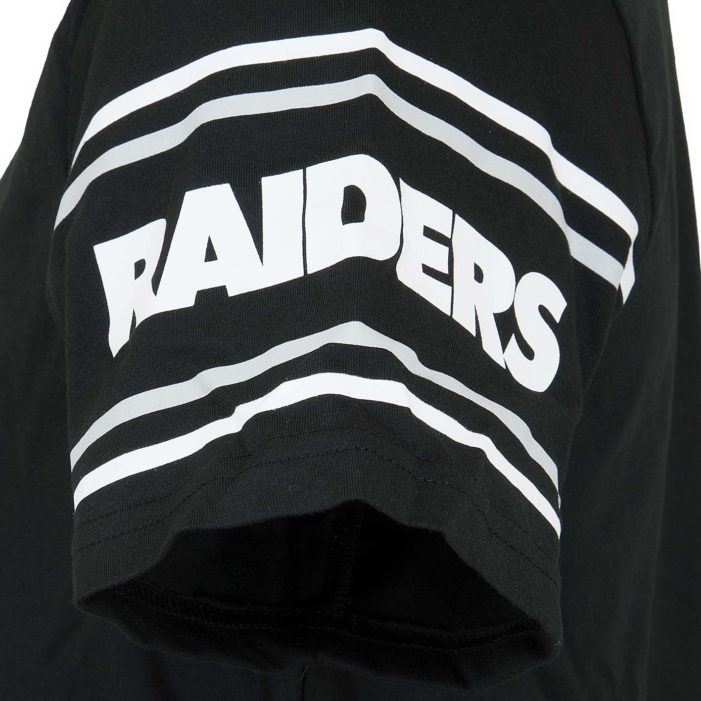 New Era T-Shirt Badge Oakland Raiders schwarz - hier bestellen!
