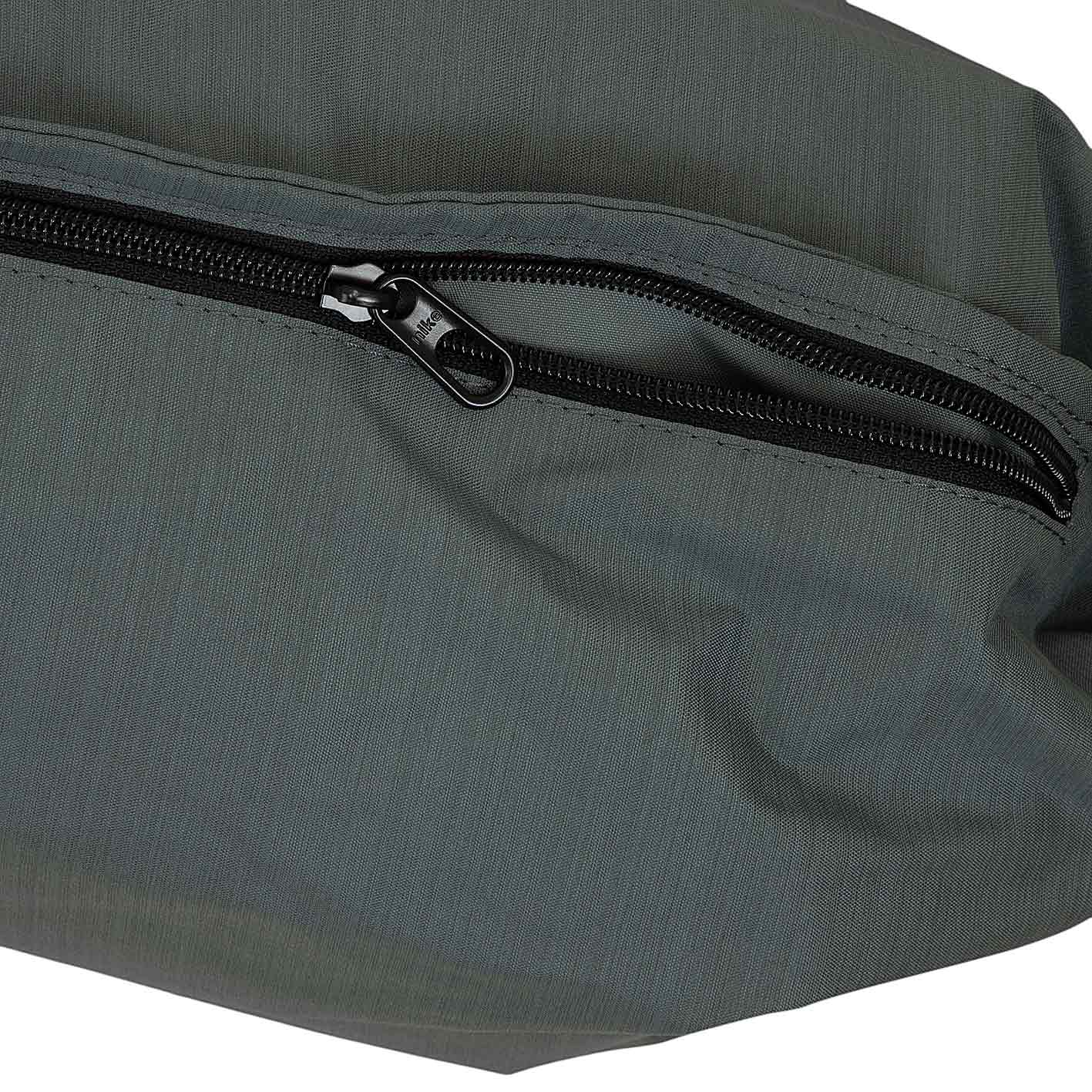 Nike Gym Bag Brasilia Gym grau/schwarz hier bestellen!